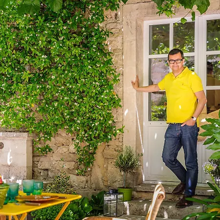 Le Clos De Bed & Breakfast