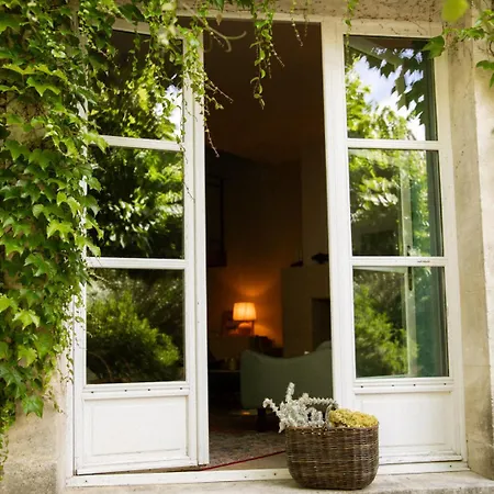 Le Clos De *